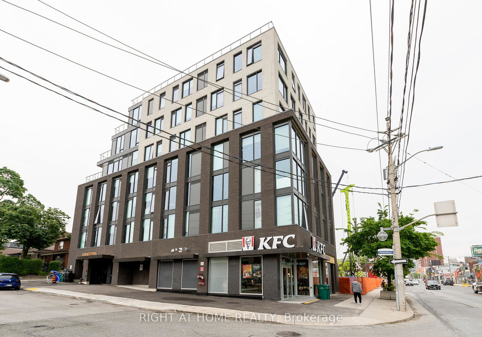 7-fairbank-avenue-w-north-york-ontario-w12275799