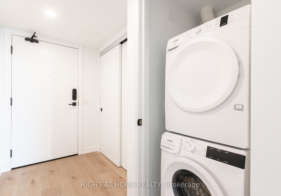 7-fairbank-avenue-w-north-york-ontario-w12275799