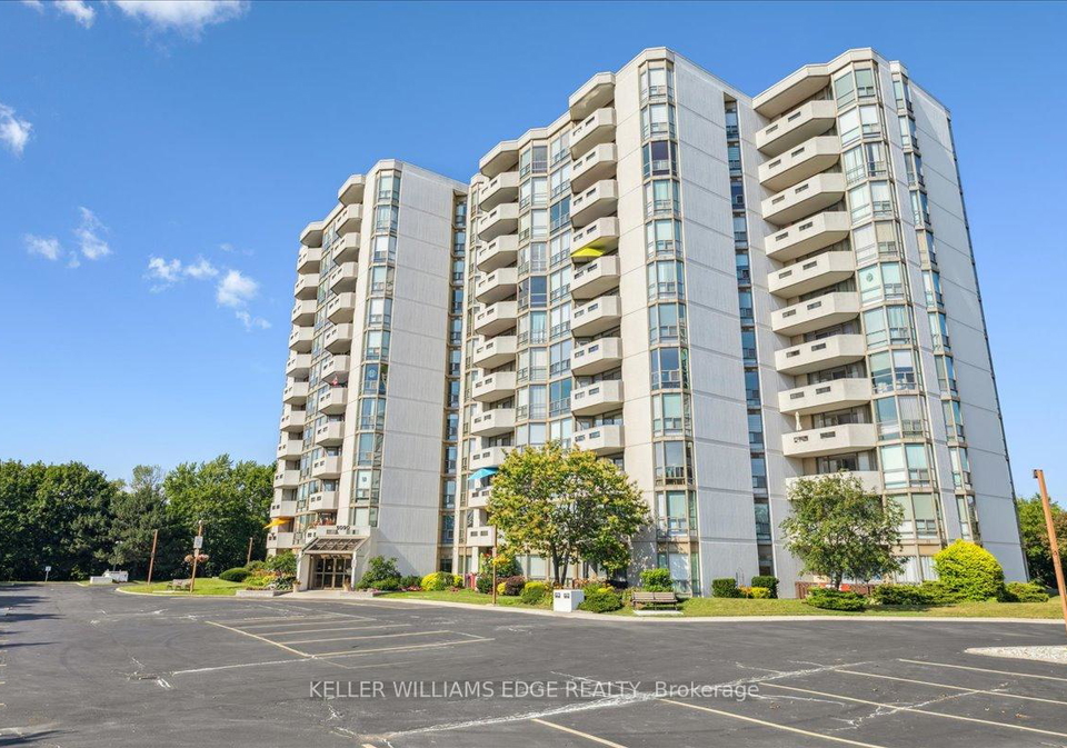 5090-pinedale-avenue-burlington-ontario-w12276015