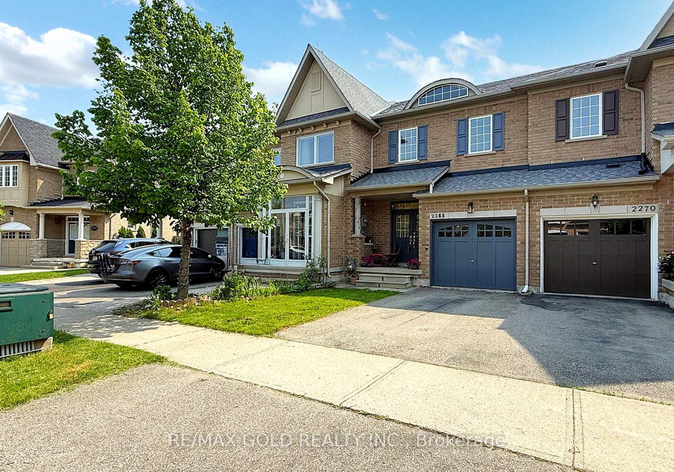 2268-stone-glen-oakville-ontario-w12276037