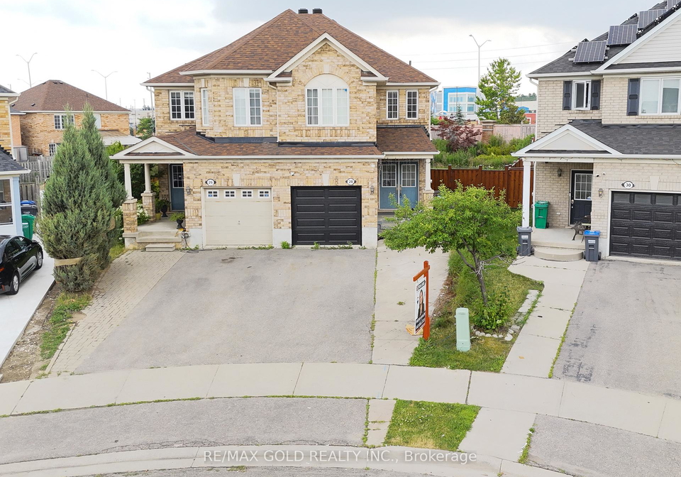 28-jingle-crescent-brampton-ontario-w12276200