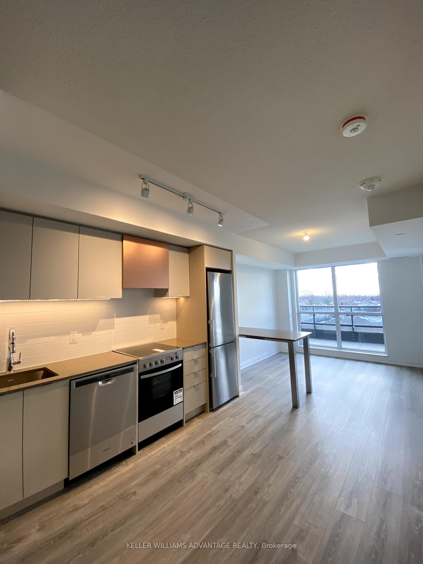 10-gibbs-road-etobicoke-ontario-w12276396