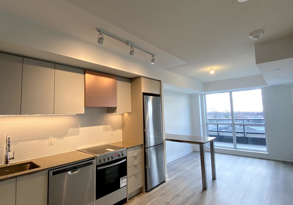 10-gibbs-road-etobicoke-ontario-w12276396