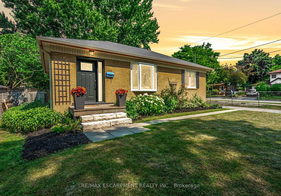 2361-alma-dale-avenue-burlington-ontario-w12276752