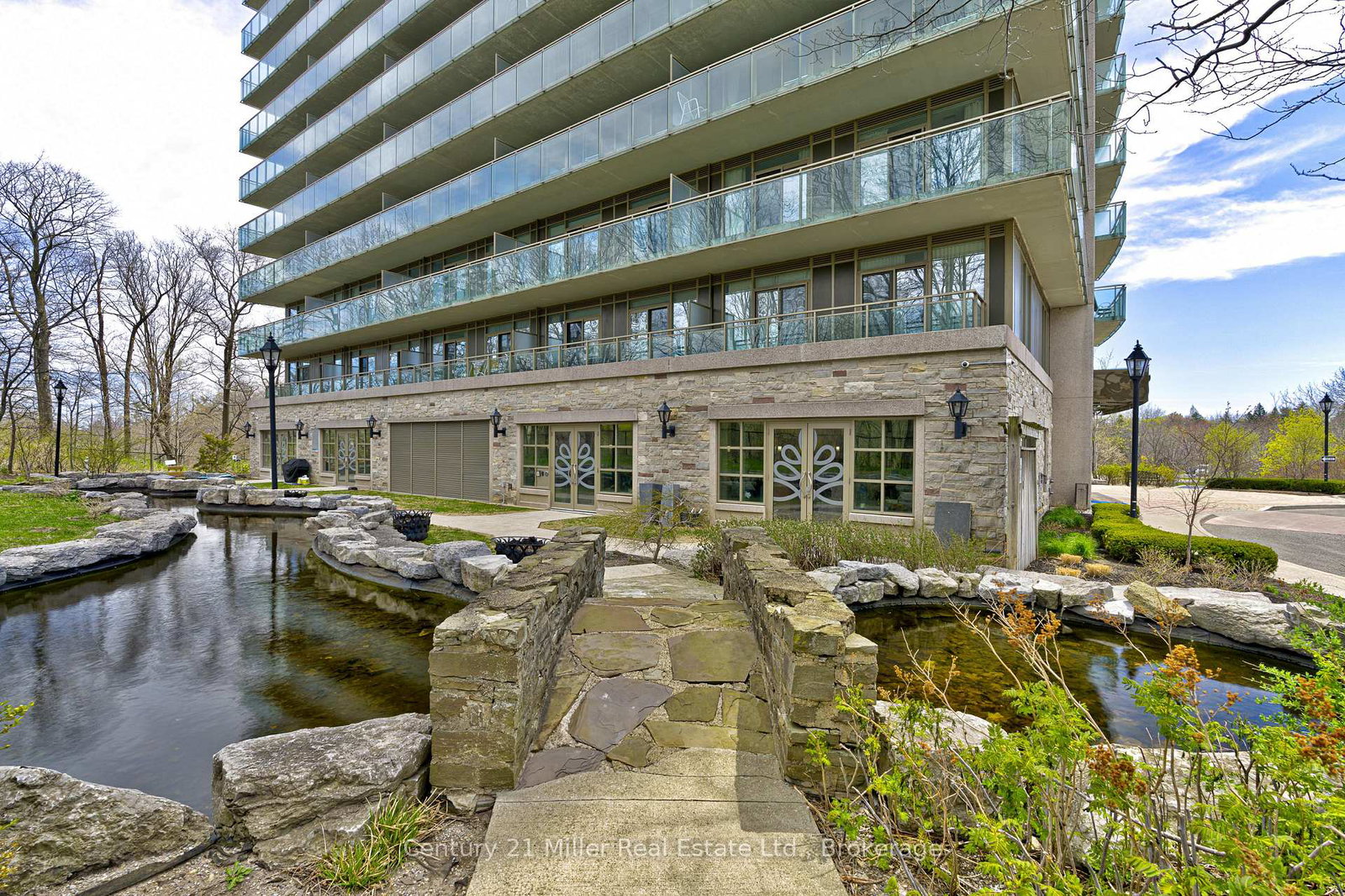 1665-the-collegeway-na-mississauga-ontario-w12277008