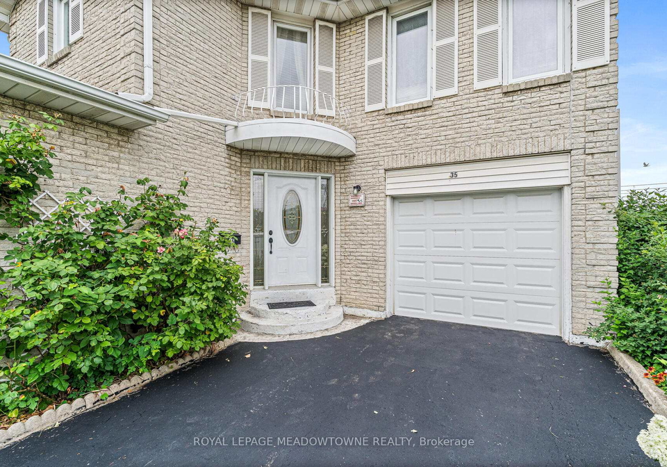 35-countryman-circle-etobicoke-ontario-w12277365