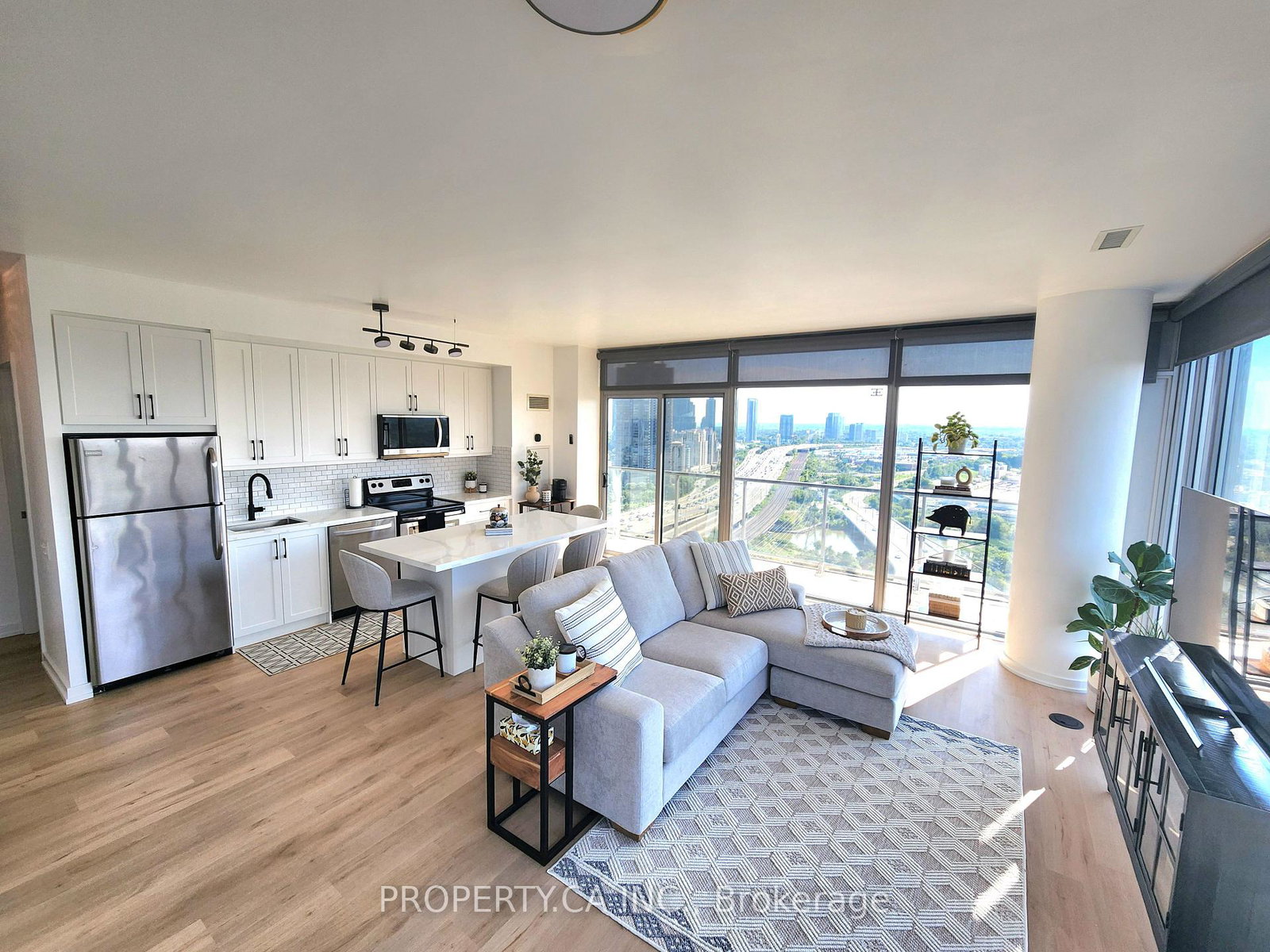 105-the-queensway-na-toronto-ontario-w12277581
