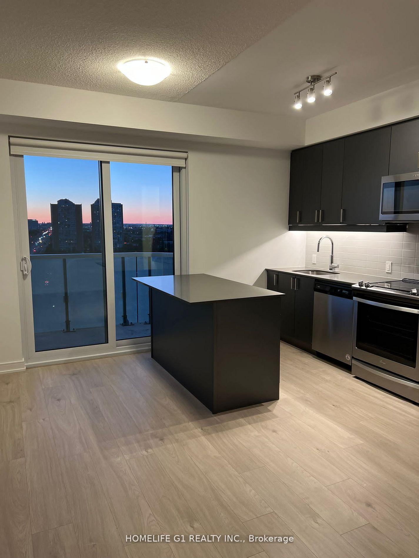 8-nahani-way-mississauga-ontario-w12277622