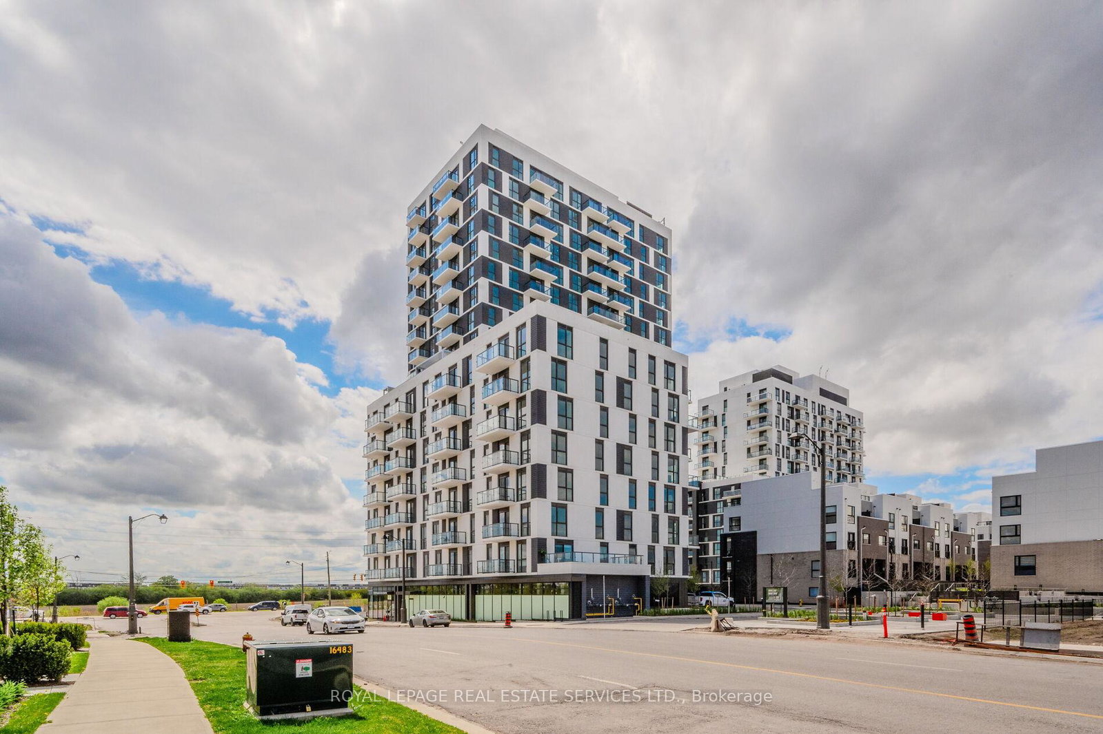 335-wheat-boom-drive-oakville-ontario-w12277923