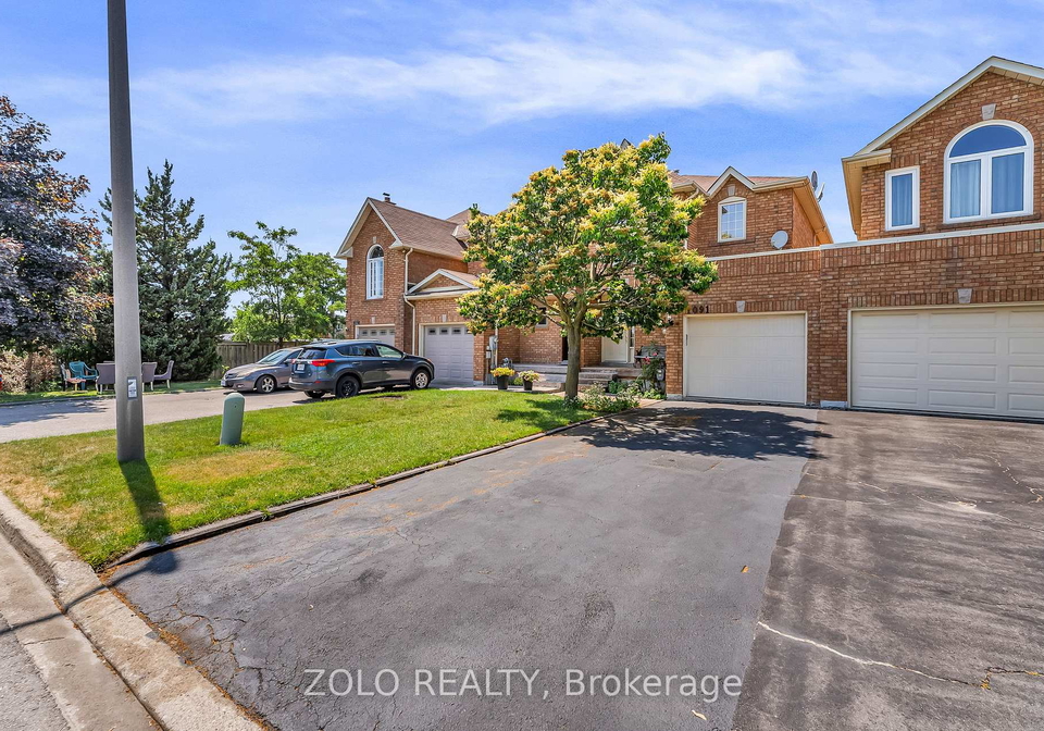 1091-wilmington-drive-mississauga-ontario-w12278142