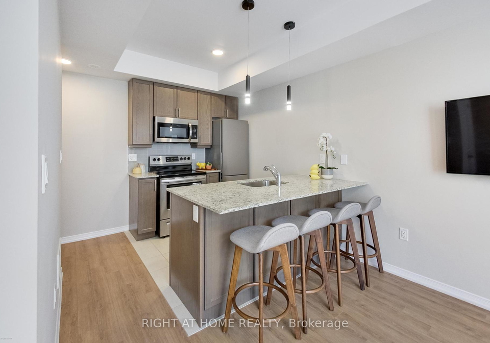 30-fieldway-road-etobicoke-ontario-w12278228