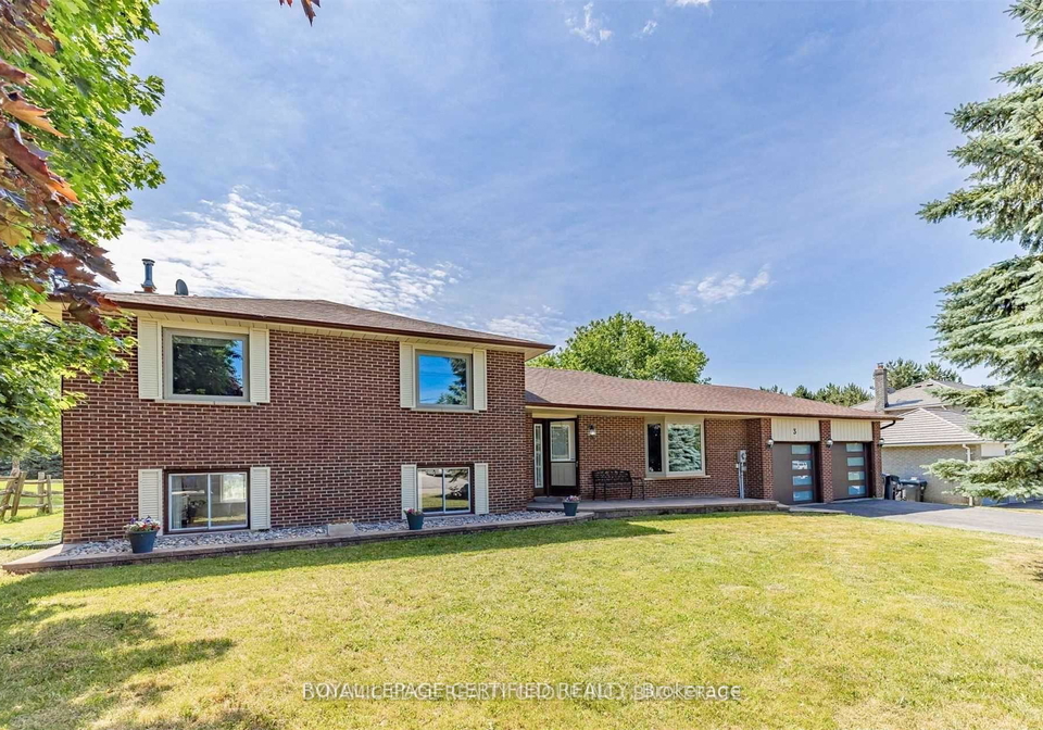 3-blue-horizon-court-caledon-ontario-w12278292