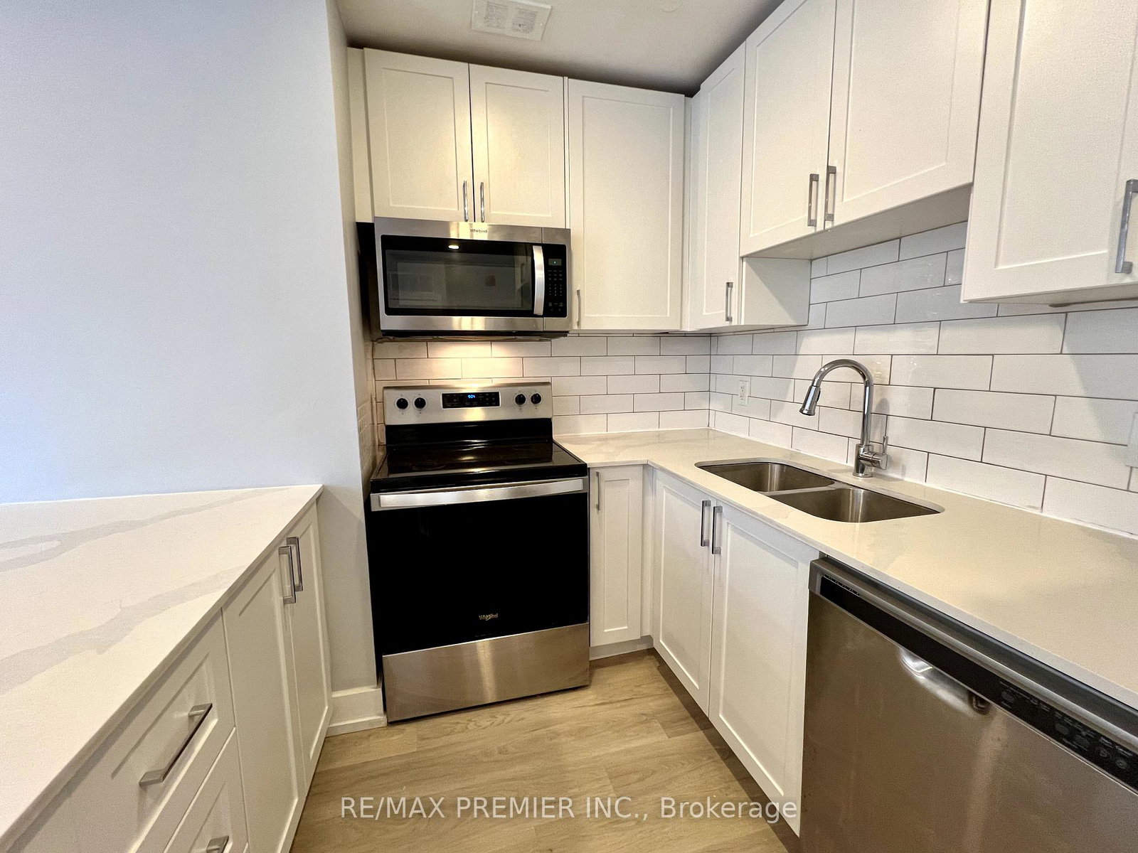 3046-jaguar-valley-drive-mississauga-ontario-w12278365