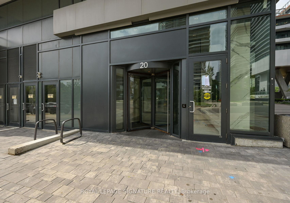 20-shore-breeze-drive-etobicoke-ontario-w12278378
