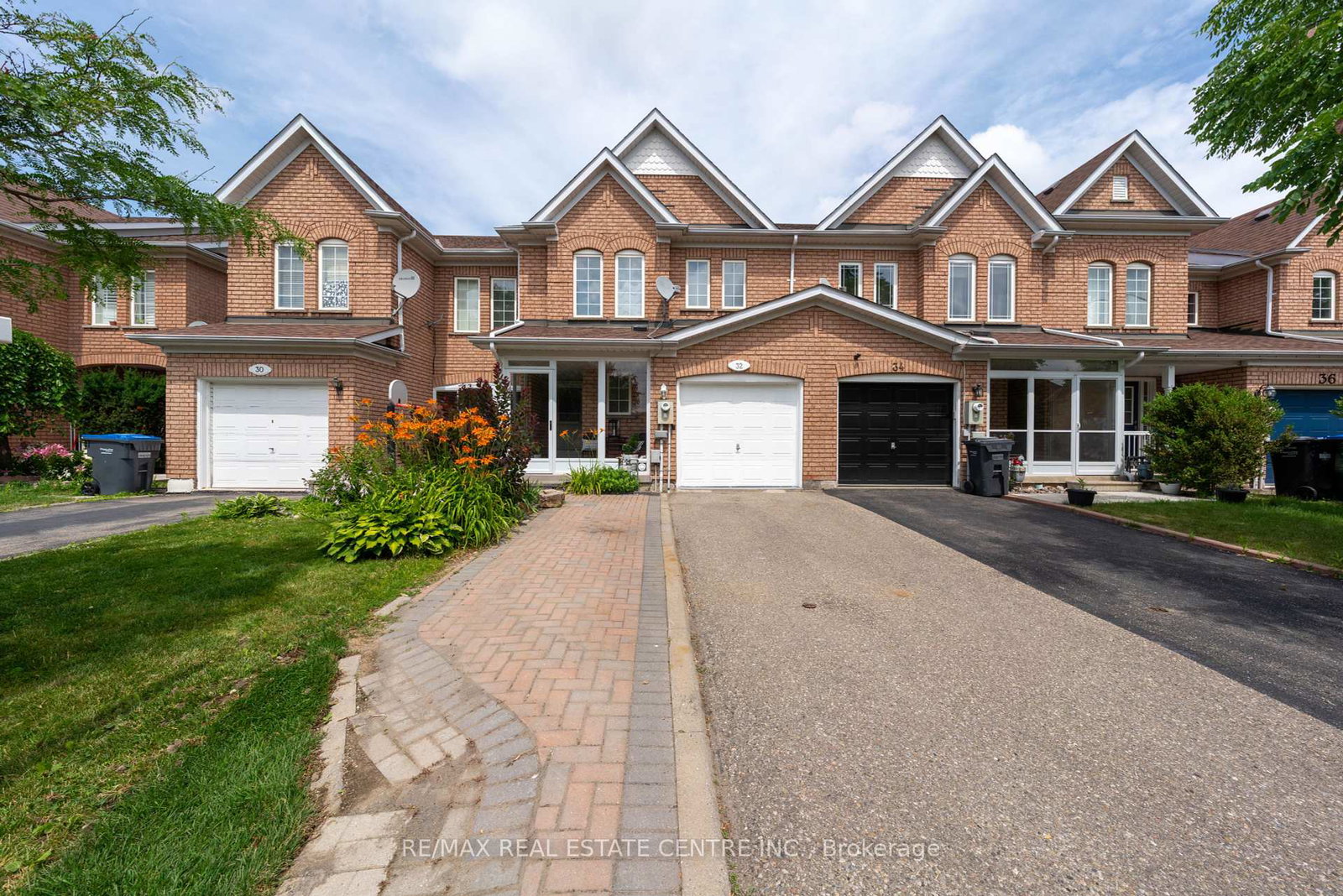 32-queen-anne-drive-brampton-ontario-w12278549