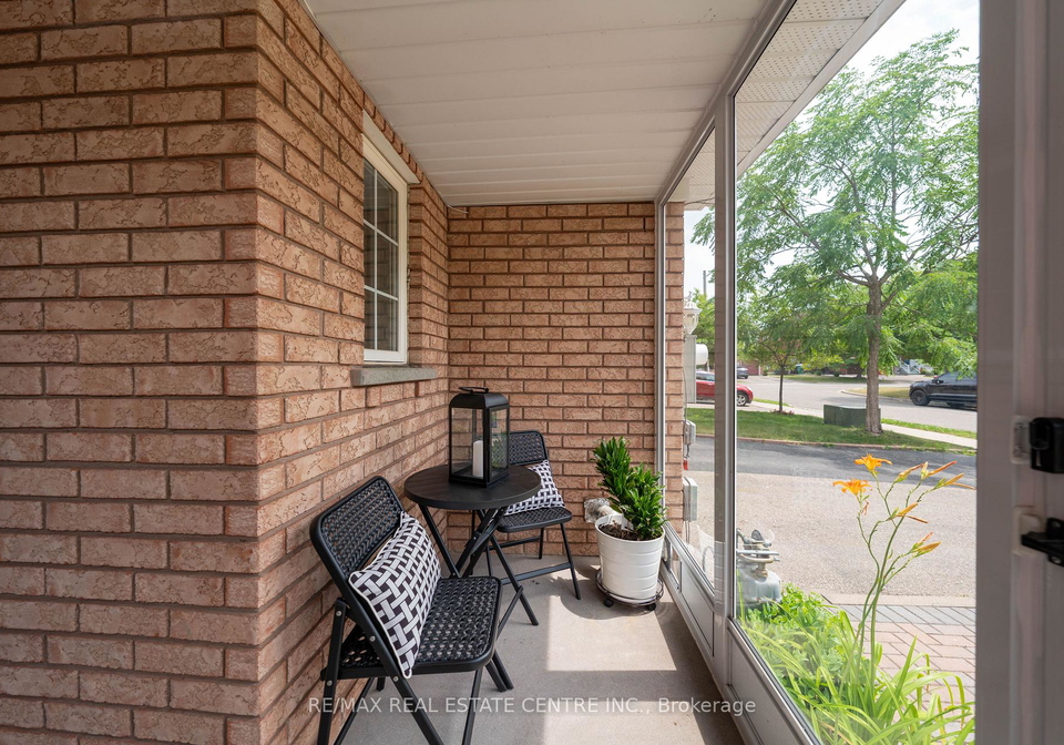 32-queen-anne-drive-brampton-ontario-w12278549
