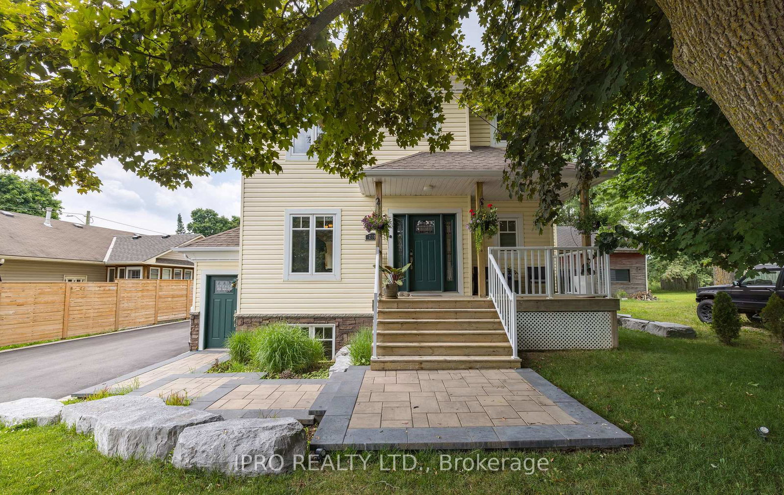 210-main-street-n-n-halton-hills-ontario-w12278751