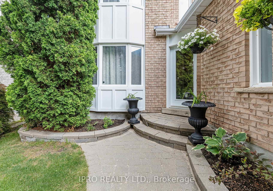 9-mull-gate-halton-hills-ontario-w12278781