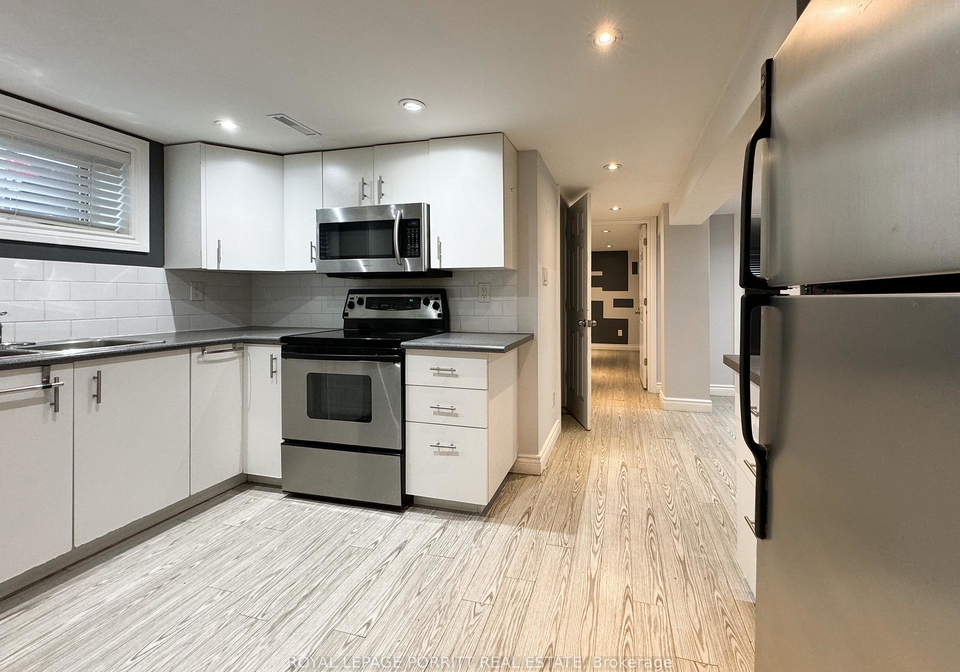 10-roseland-drive-etobicoke-ontario-w12279224