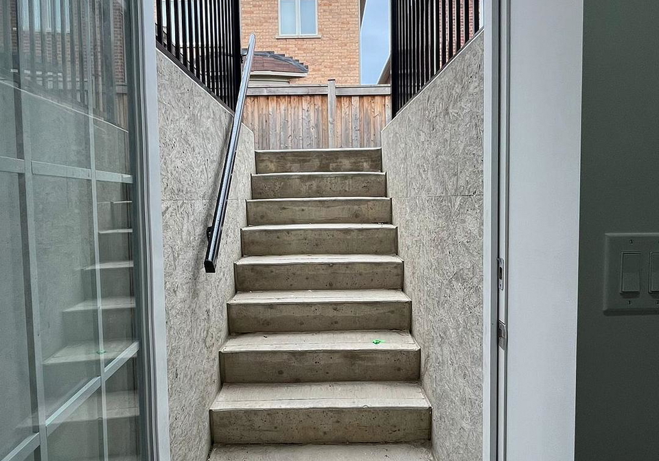 6-humberstone-crescent-brampton-ontario-w12279308