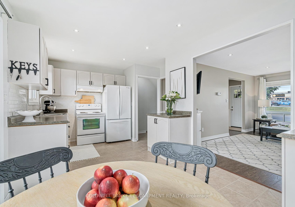 20-mountainview-road-s-s-halton-hills-ontario-w12279375