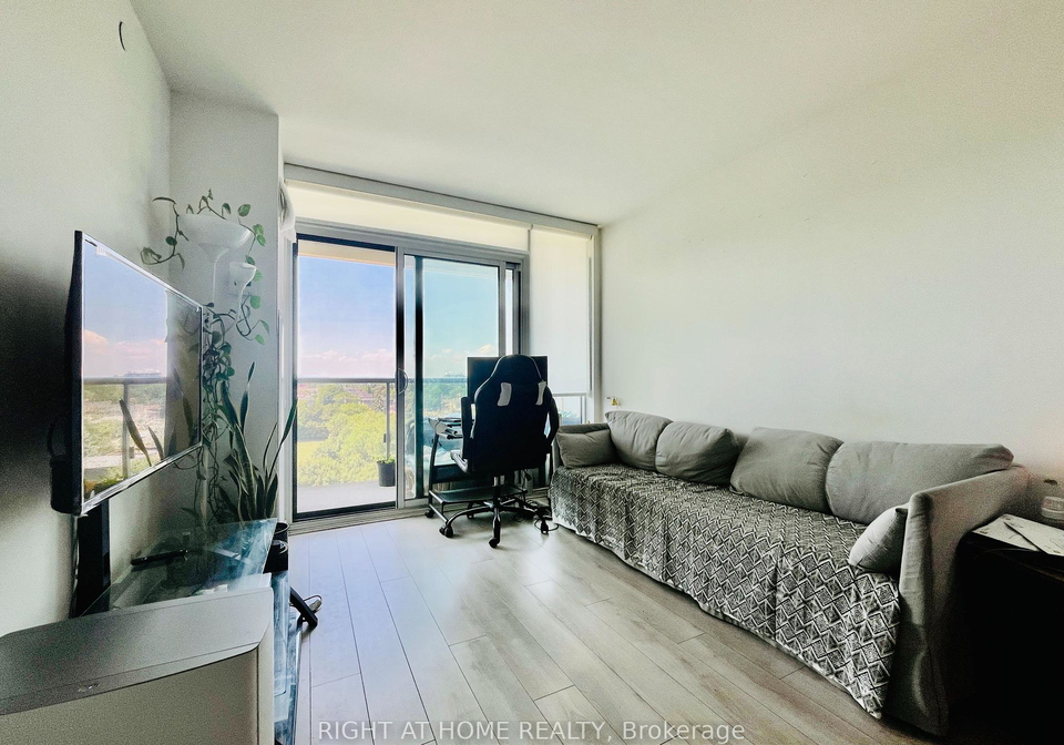 160-flemington-road-north-york-ontario-w12279582