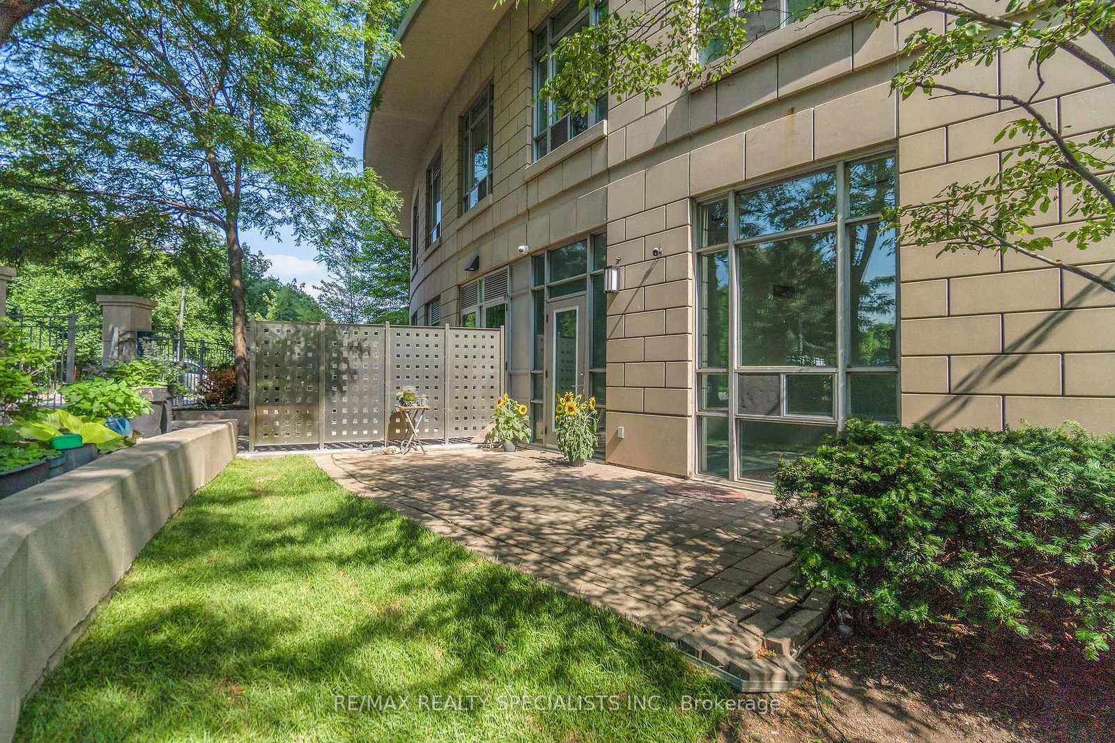 80-absolute-avenue-mississauga-ontario-w12279924