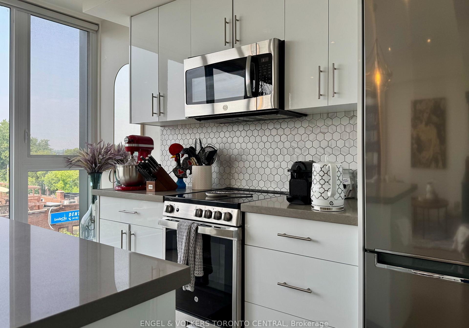 1555-bloor-street-w-w-toronto-ontario-w12279991
