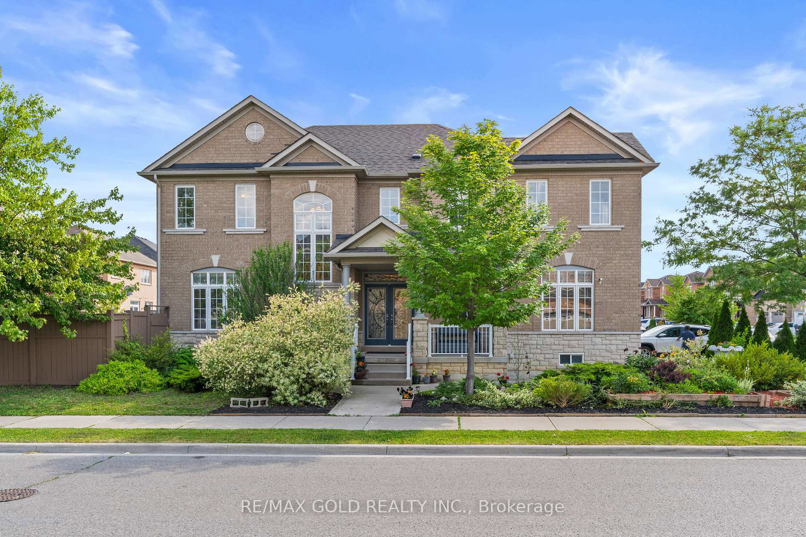 24-kootenay-place-brampton-ontario-w12280050