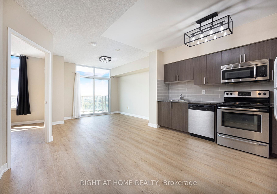812-lansdowne-avenue-toronto-ontario-w12280322