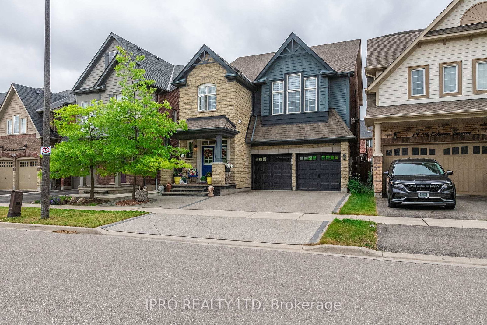 17-mcechearn-crescent-caledon-ontario-w12280656