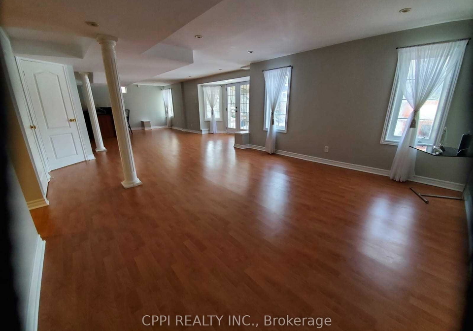 2388-woodcrest-drive-oakville-ontario-w12280722