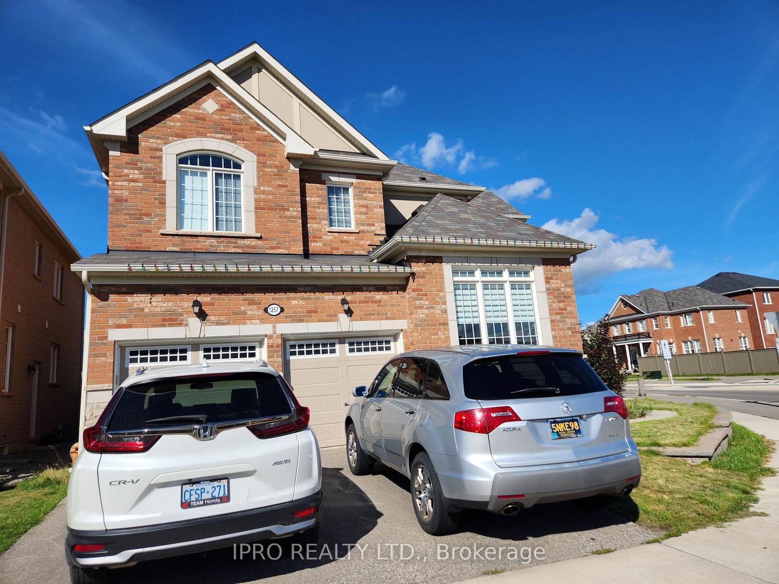 1257-leger-way-milton-ontario-w12280728