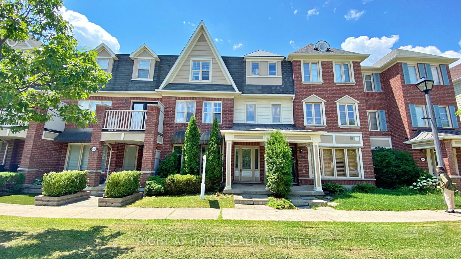 664-holly-avenue-milton-ontario-w12280774