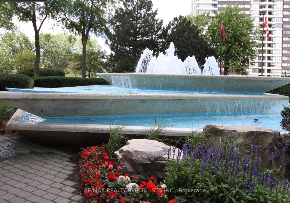 1300-bloor-street-mississauga-ontario-w12280935