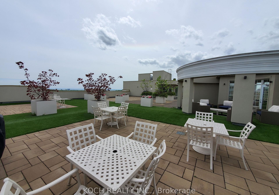 216-oak-park-boulevard-oakville-ontario-w12281189