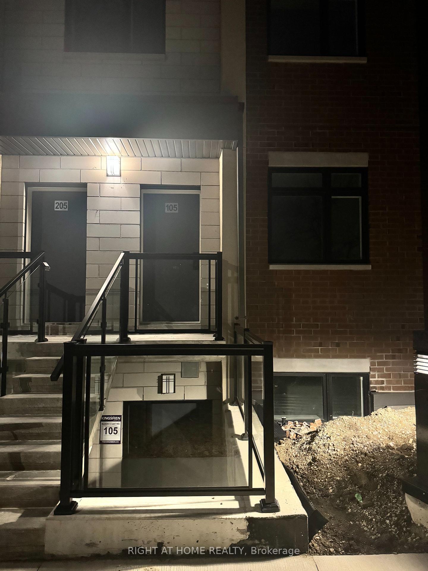 1115-douglas-mccurdy-comm-road-n-n-mississauga-ontario-w12281259