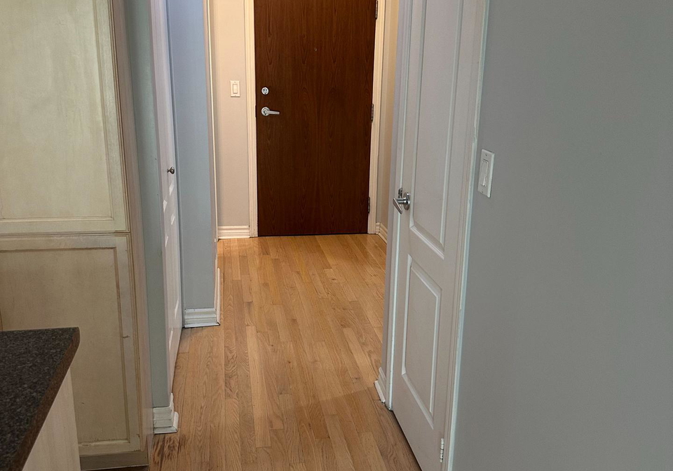 1-elm-drive-w-w-mississauga-ontario-w12281271