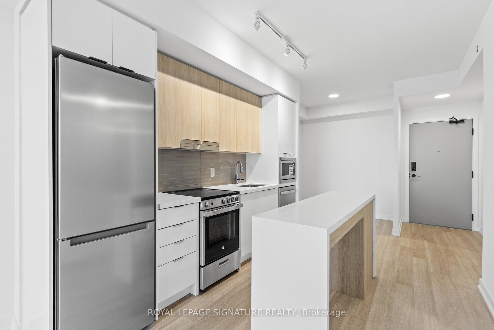 5105-hurontario-street-mississauga-ontario-w12281575
