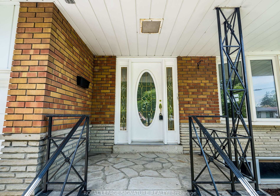 125-decarie-circle-etobicoke-ontario-w12281767