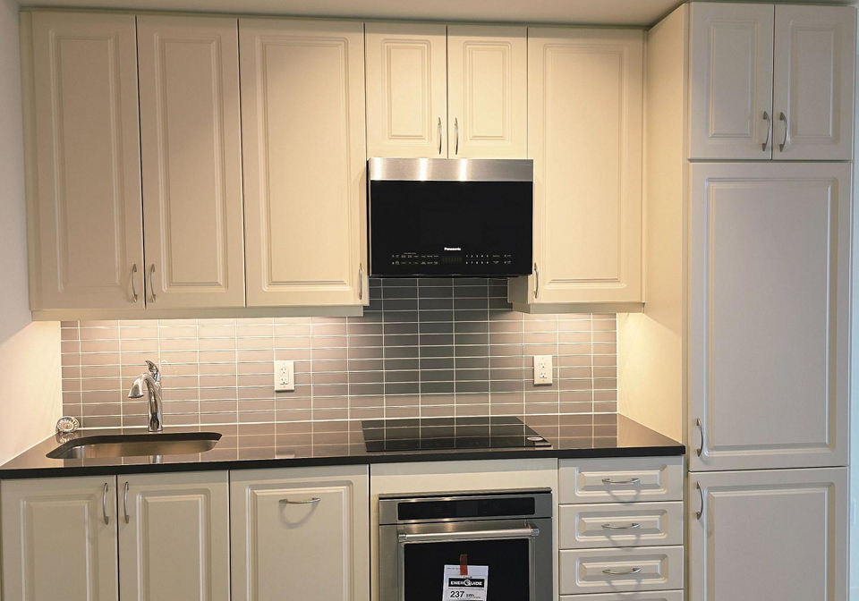 38-annie-craig-drive-etobicoke-ontario-w12281794