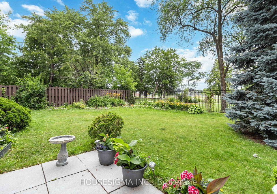 2526-thorn-lodge-drive-mississauga-ontario-w12281959