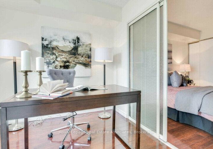 325-webb-drive-e-e-mississauga-ontario-w12282364
