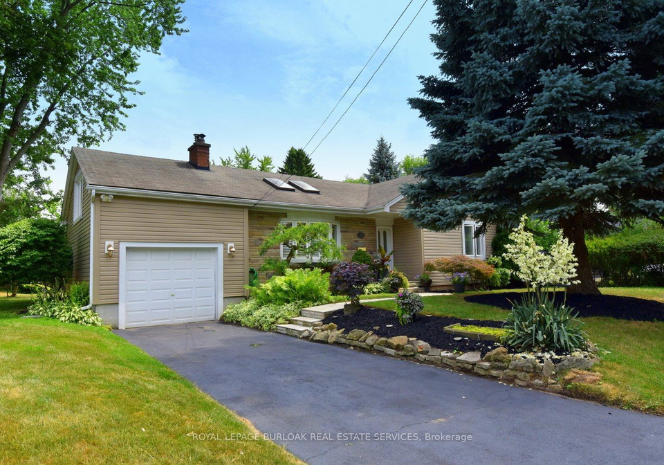 1034-cedar-avenue-burlington-ontario-w12282370