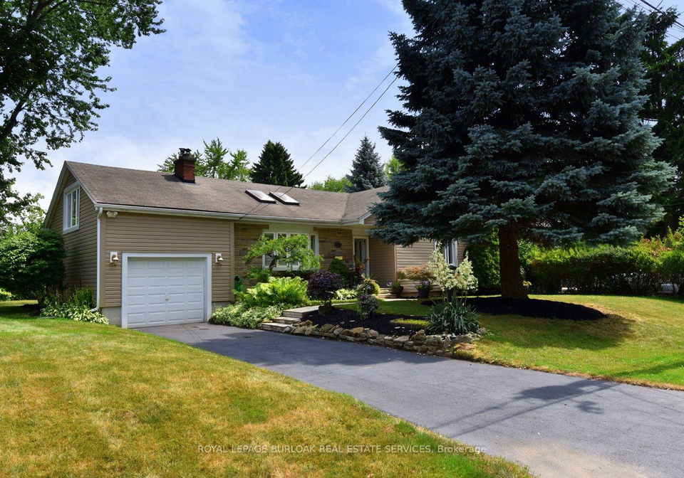 1034-cedar-avenue-burlington-ontario-w12282370