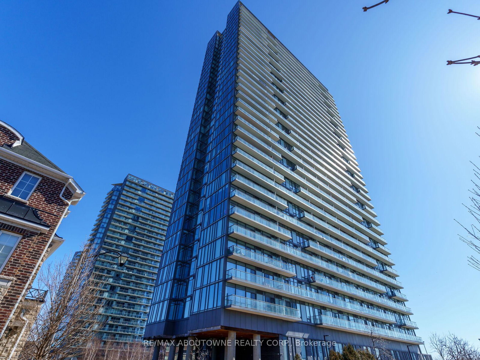 105-the-queensway-na-toronto-ontario-w12282764