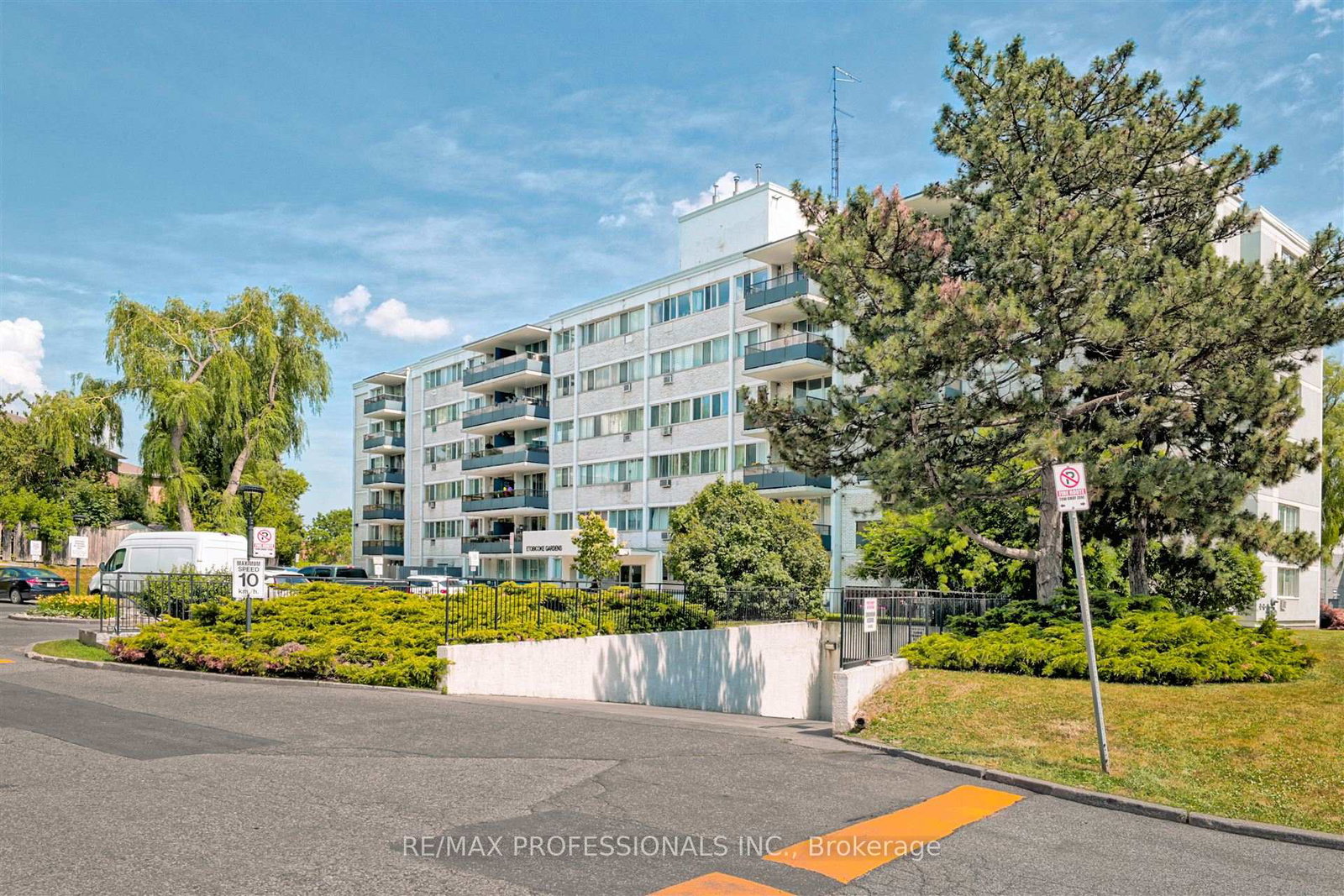 11-neilson-drive-etobicoke-ontario-w12283195