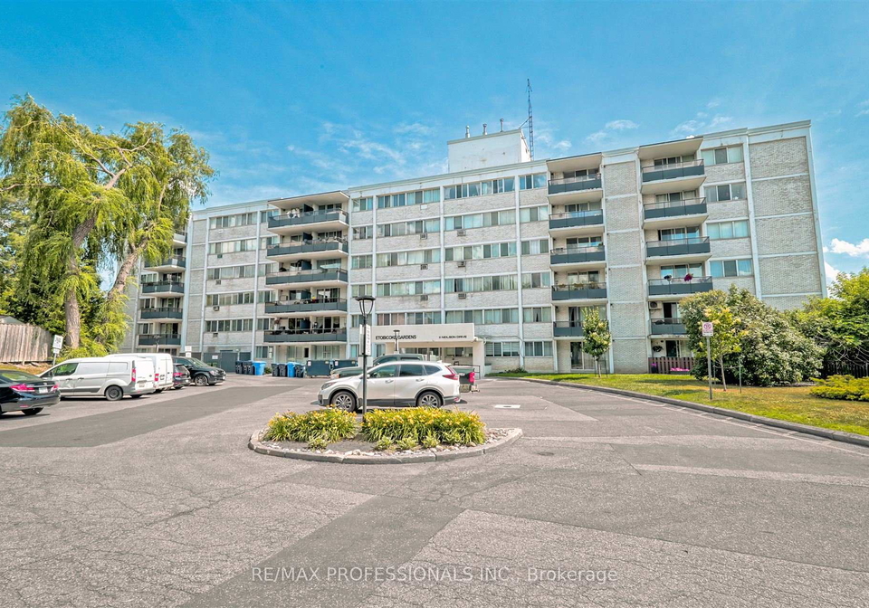 11-neilson-drive-etobicoke-ontario-w12283195