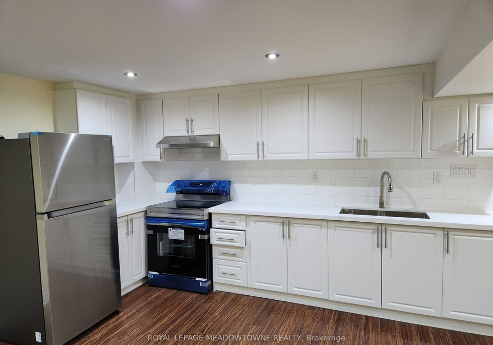 1583-beaty-trail-milton-ontario-w12283499