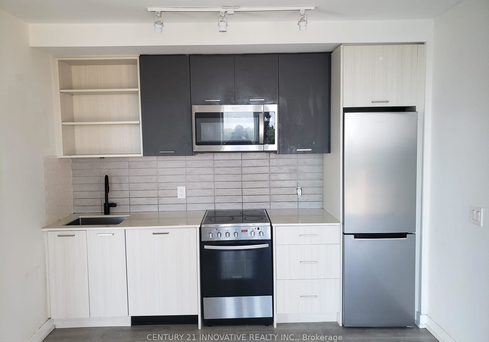 2300-st-clair-avenue-sw-sw-toronto-ontario-w12283503